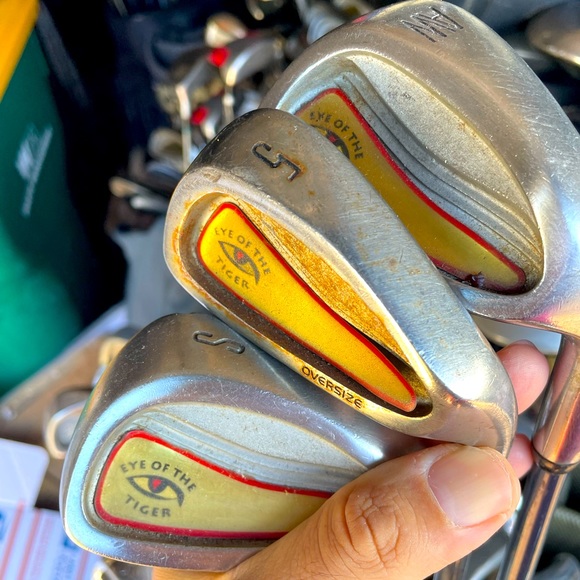 Golf clubs Eye of the tiger. 
3 pc iron set - Picture 1 of 6